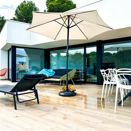 Conill - Espectacular Moderno Con Piscina *