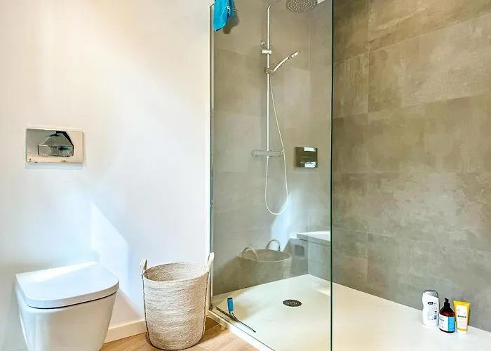 Conill - Espectacular Moderno Con Piscina * Pals