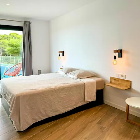 Conill - Espectacular Moderno Con Piscina *