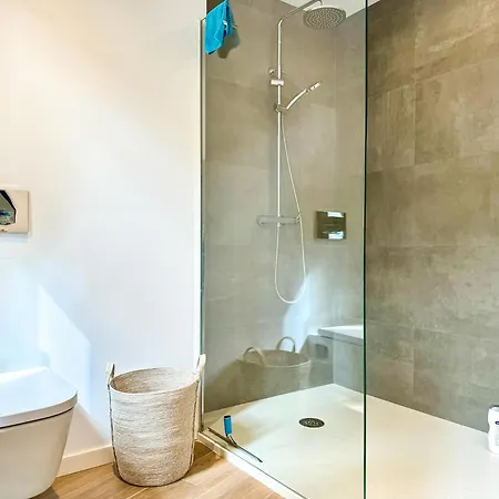 Conill - Espectacular Moderno Con Piscina * Pals